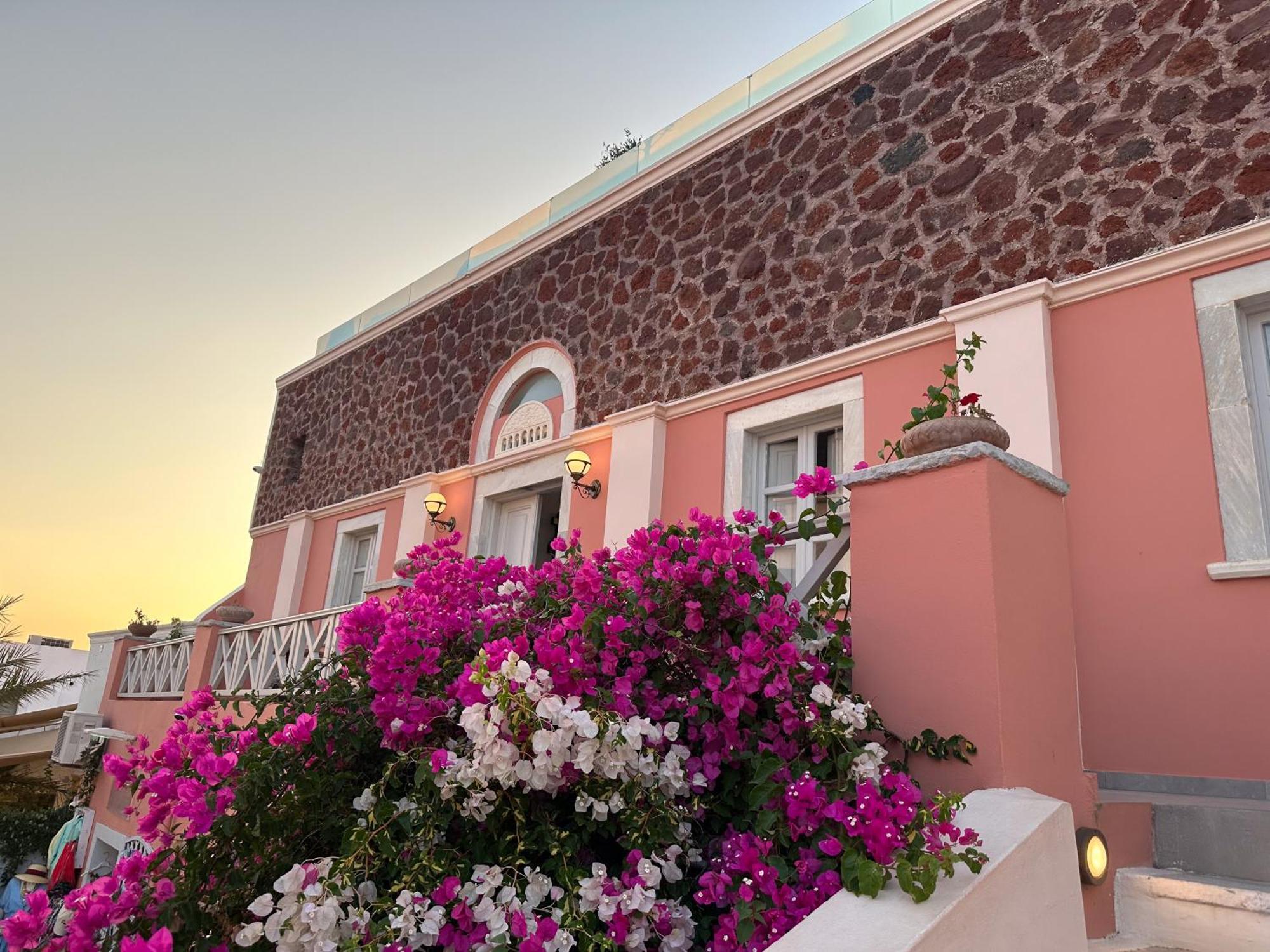 The Museum Project Oia Hotel Exterior photo