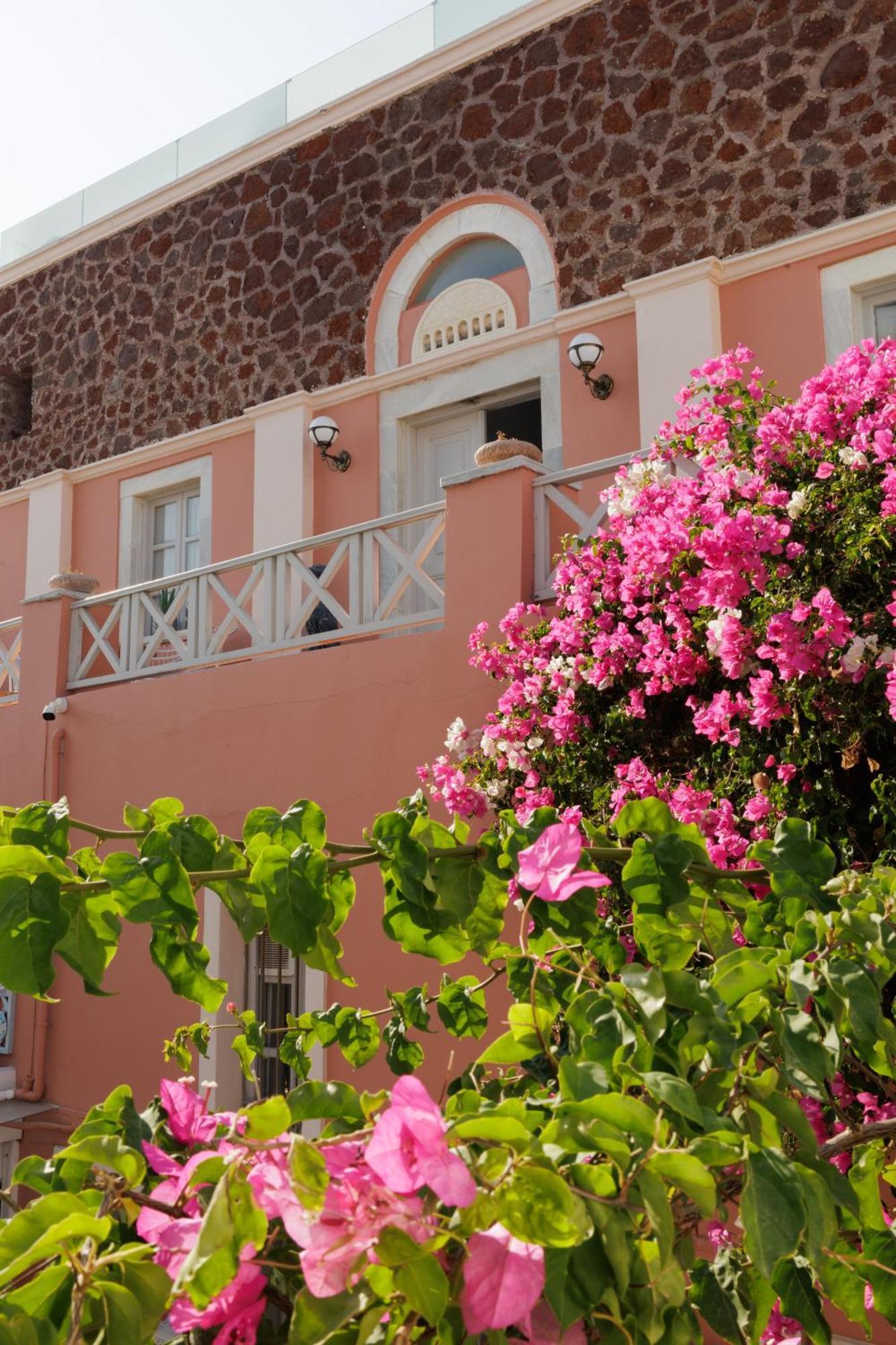 The Museum Project Oia Hotel Exterior photo