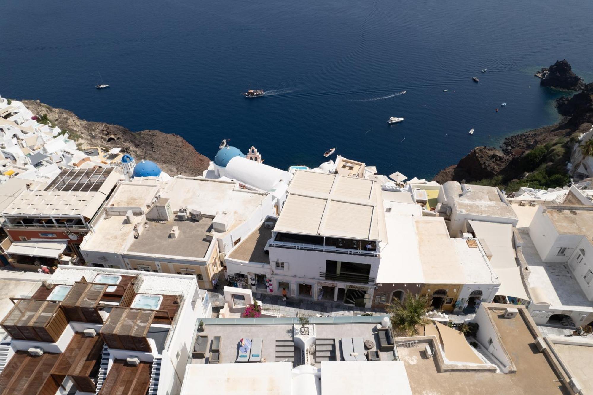 The Museum Project Oia Hotel Exterior photo