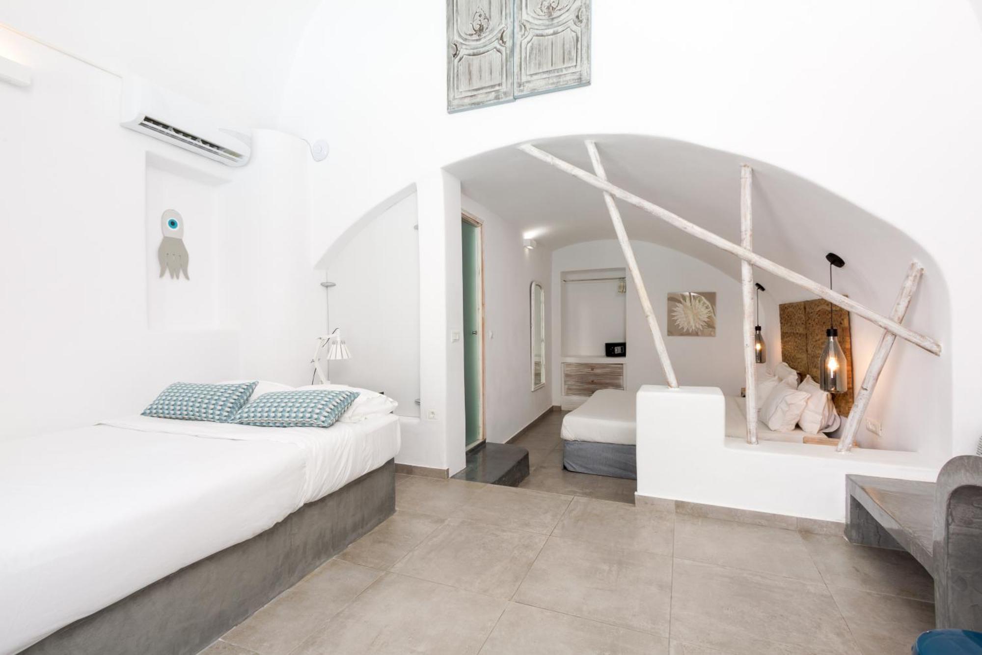 The Museum Project Oia Hotel Exterior photo